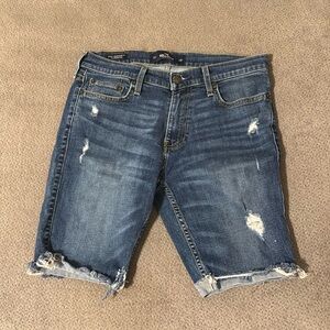 Perfect condition. Hollister ripped men’s jean shorts. Medium